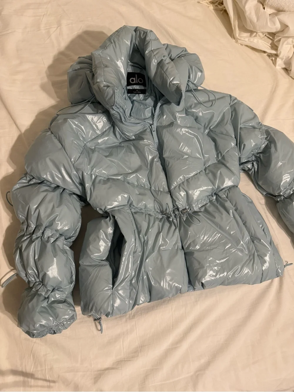 ALO Yoga Powder Blue Cropped Hooded Puffer